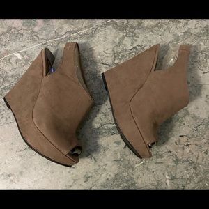 💛 Carlos Santana Wedges 💛